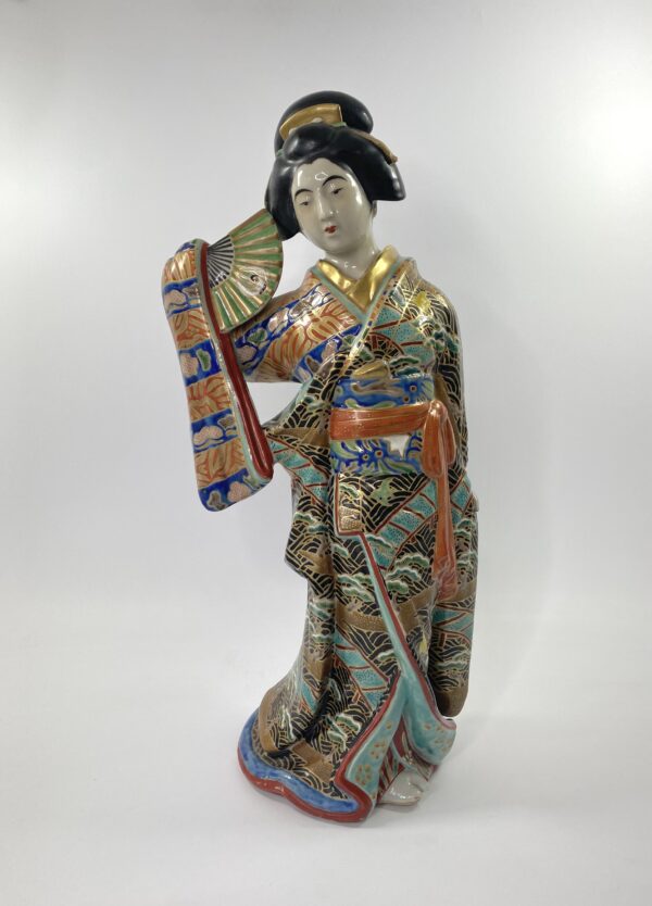 Kutani porcelain Bijin, Japan, c. 1890. Meiji Petiod. Japanese face