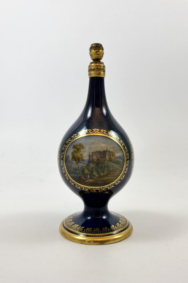 Meissen porcelain scent bottle. c. 1790. Marcolini Period