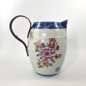 Chinese porcelain Cider Jug, c. 1770. ‘Tinkers’ repaired handle.
