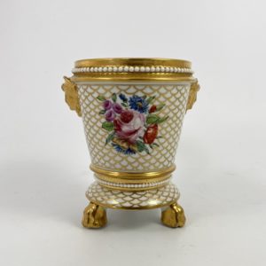 English porcelain cache pot and stand, c. 1820