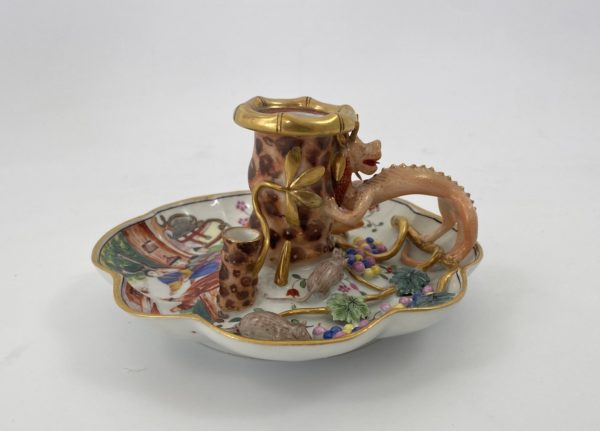 Meissen porcelain chamberstick. Mandarin pattern, c. 1830