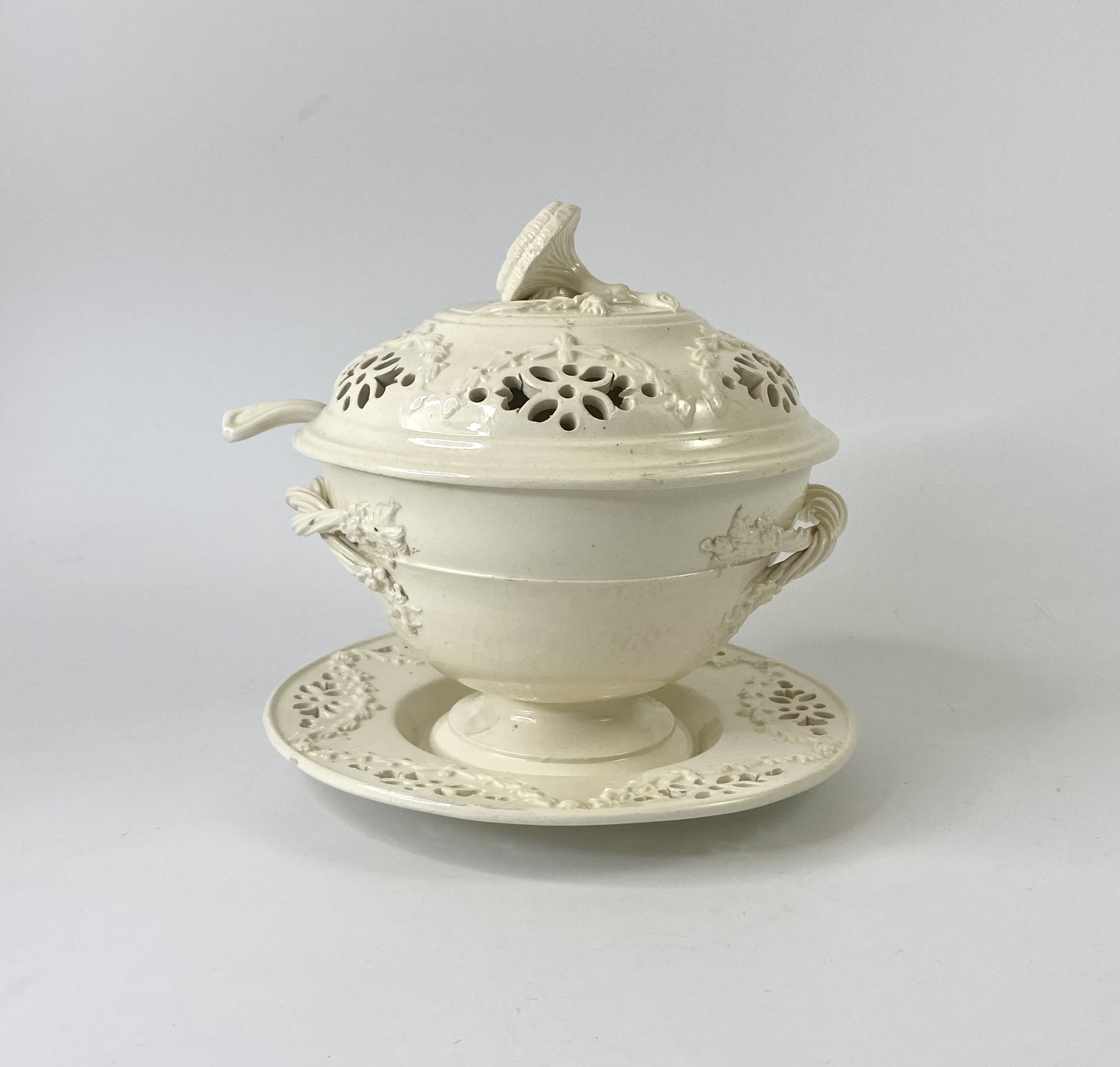English creamware tureen, cover, stand and ladle, c. 1790