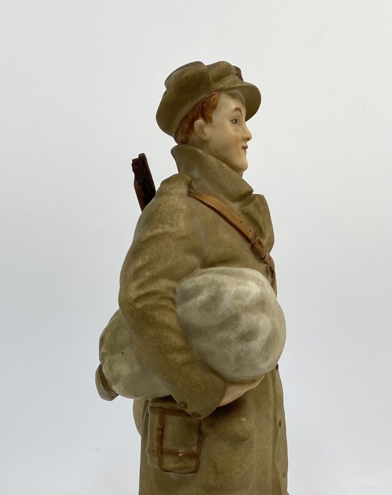 Royal Worcester porcelain figure ‘British Soldier’