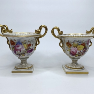 Pair FBB Worcester porcelain urns, c. 1815.