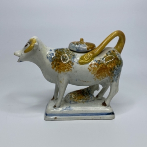 English pottery Prattware cow creamer, c. 1810.