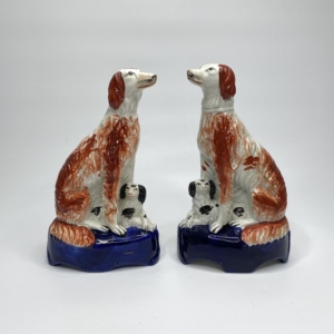 Staffordshire pottery Irish Setters and puppies, c. 1850.