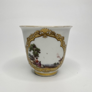 Meissen porcelain beaker, c. 1740.